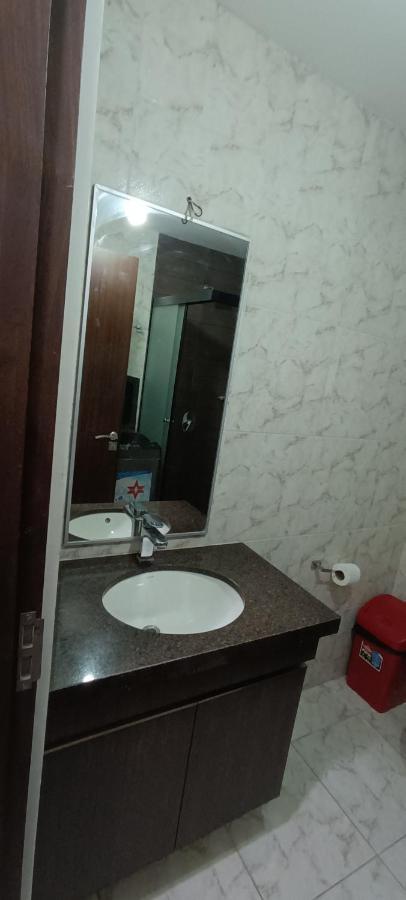 Departamentoo Nuevo Amoblado Cerca A Uagrm, Con Excelente Vista Apartment Santa Cruz de La Sierra Ngoại thất bức ảnh